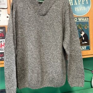 David Taylor V-Neck Sweater in Charcoal